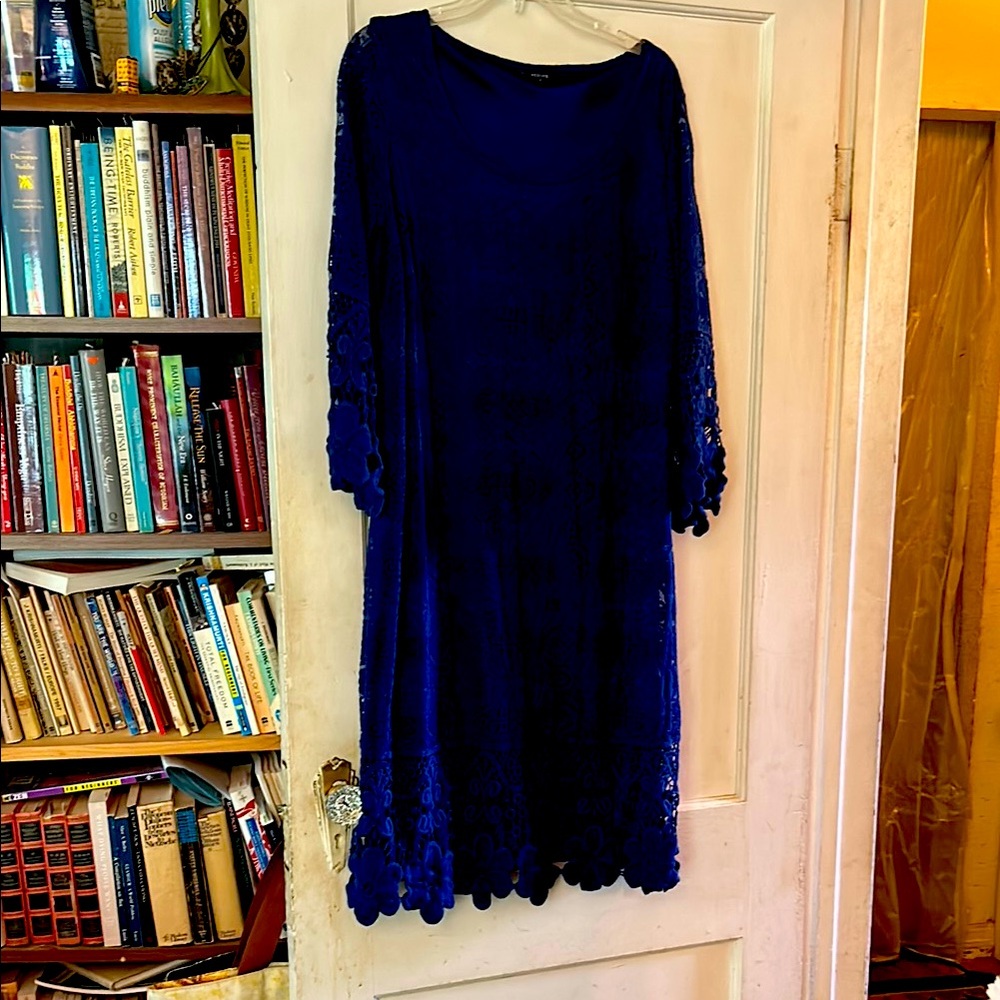 Elegant Blue Lace Dress